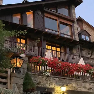 Отель El Xalet De Rural, Тауль